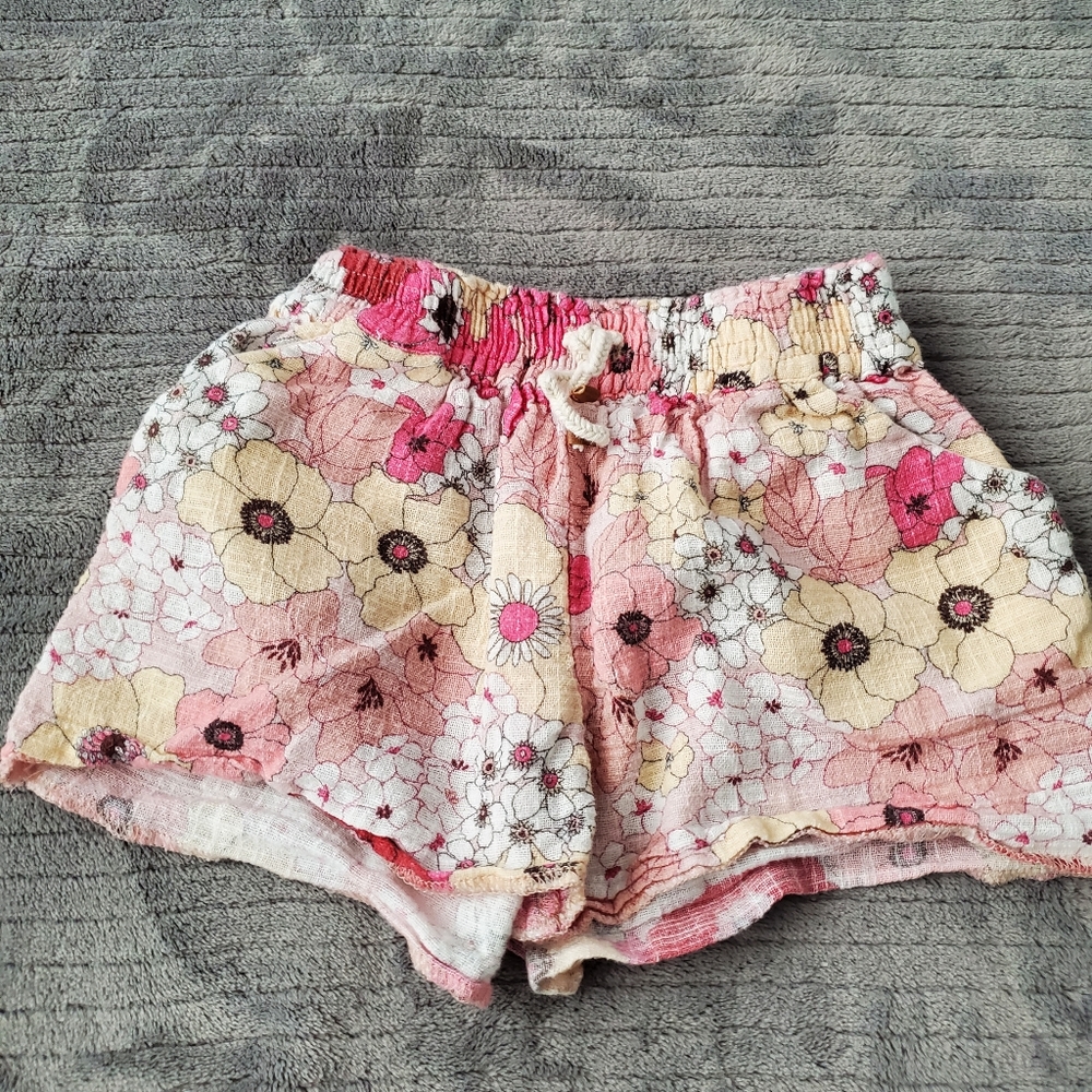 Zara Babygirl Floral Shorts - sz 18/24M